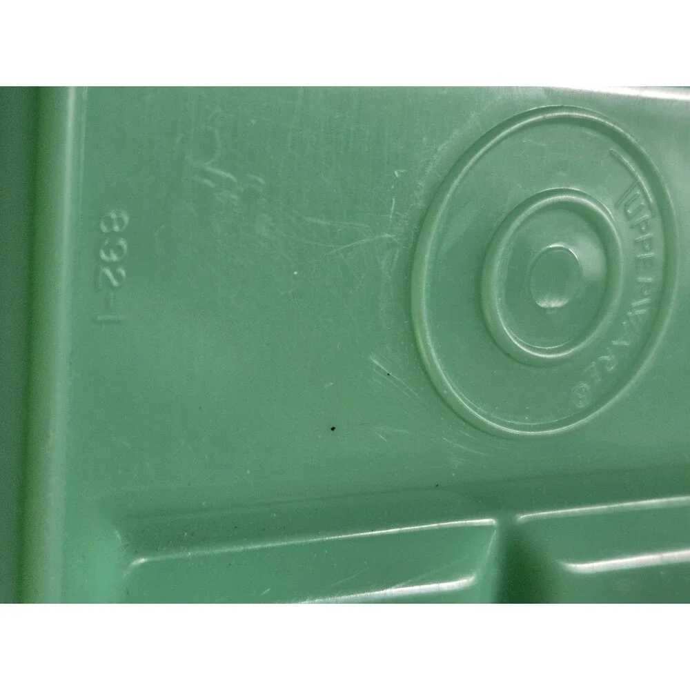 Tupperware Jadite Green Celery Keeper Container 782-8 w/Lid
